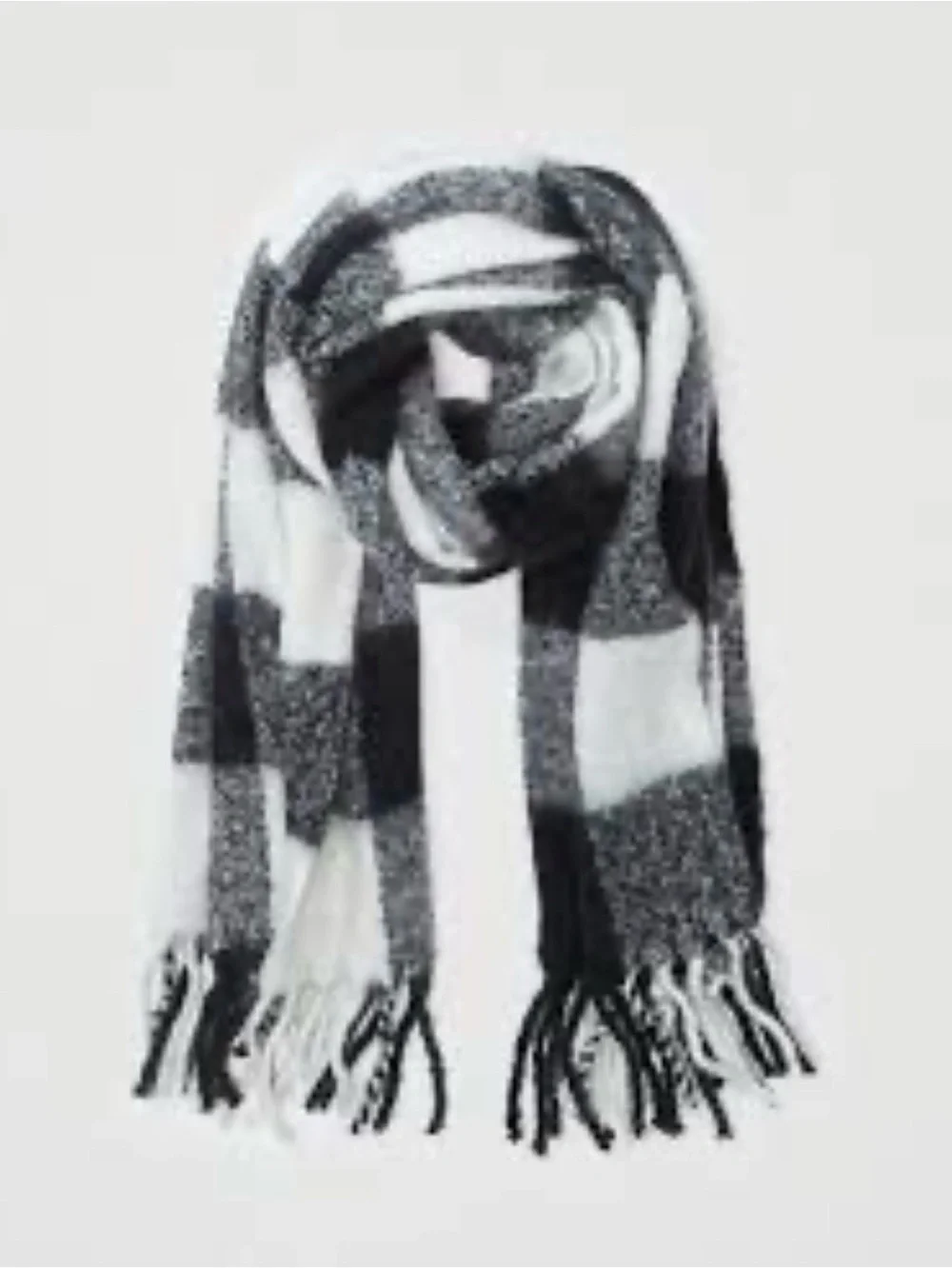 NWT Aerie Fringe Plaid Blanket Scarf in Black & White Check OS